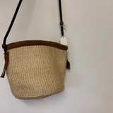 Small zipped sisal baskets with cord straps