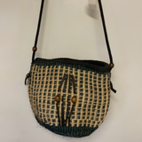 Small zipped sisal baskets with cord straps